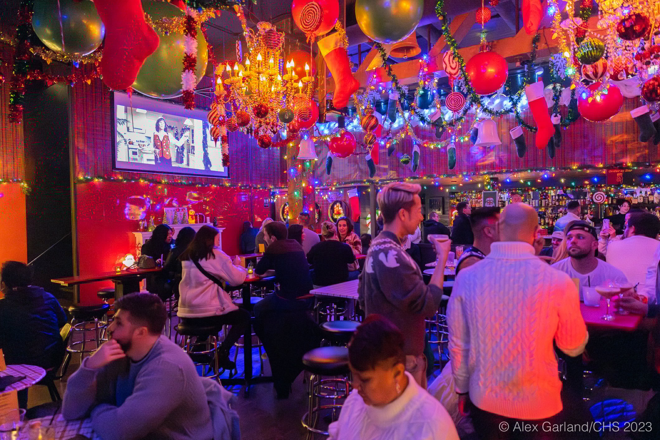 xmasdivebar2311 CHS Capitol Hill Seattle News