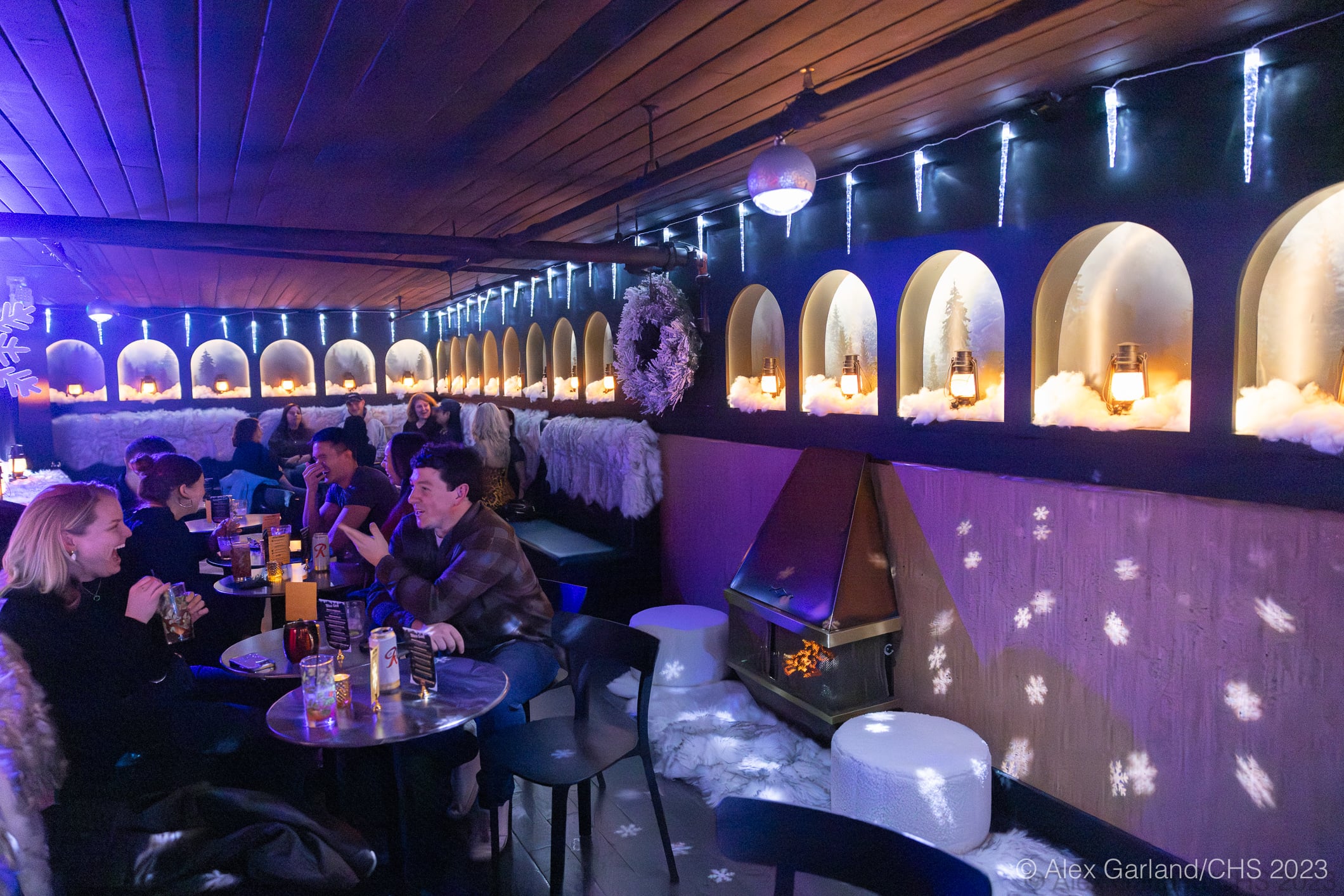 xmasdivebar232 CHS Capitol Hill Seattle News